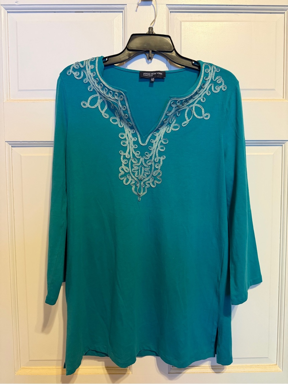 Jones New York Signature Teal 3/4 Sleeve Tunic with Embroidered V-Neck